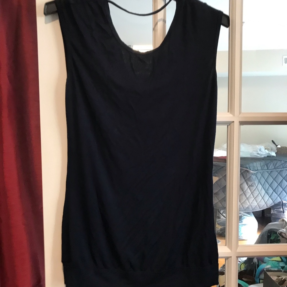 Three dots top - Picture 1 of 4